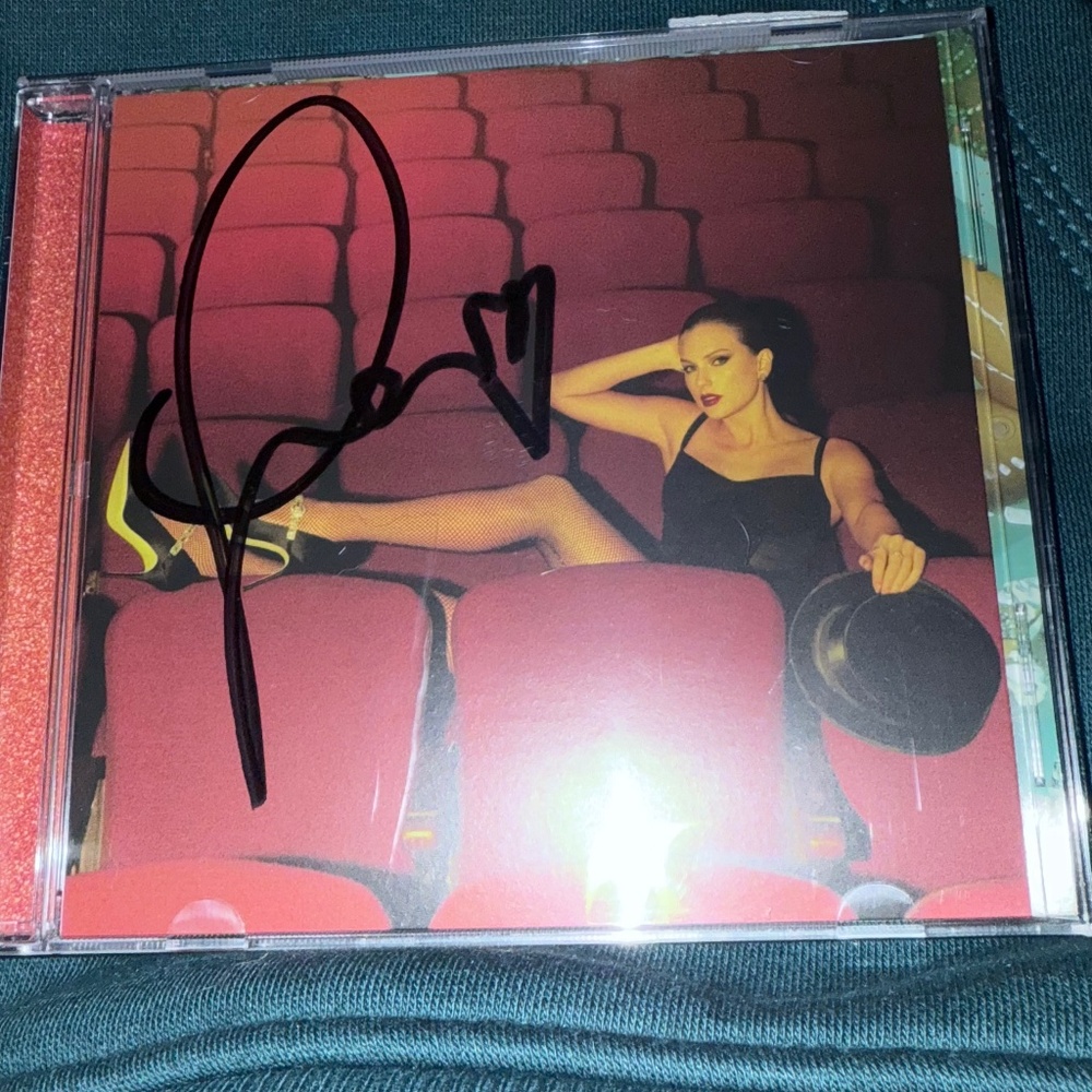Taylor Swift The Life of a Showgirl Signed CD